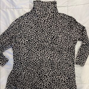 Chico’s Black and White Patterned Turtleneck Top
